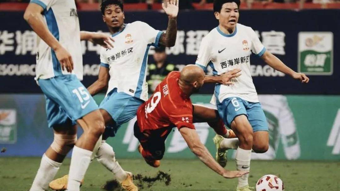 球队意外受挫，教练组有何新调整？