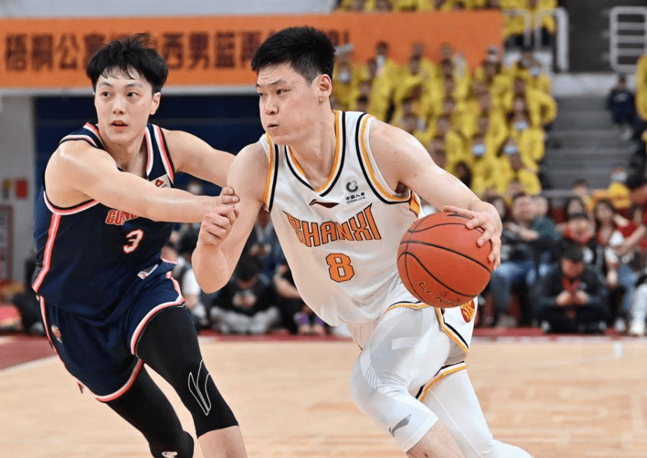 关于队员们在关键时刻表现出色，为国争光赢得喝彩的信息