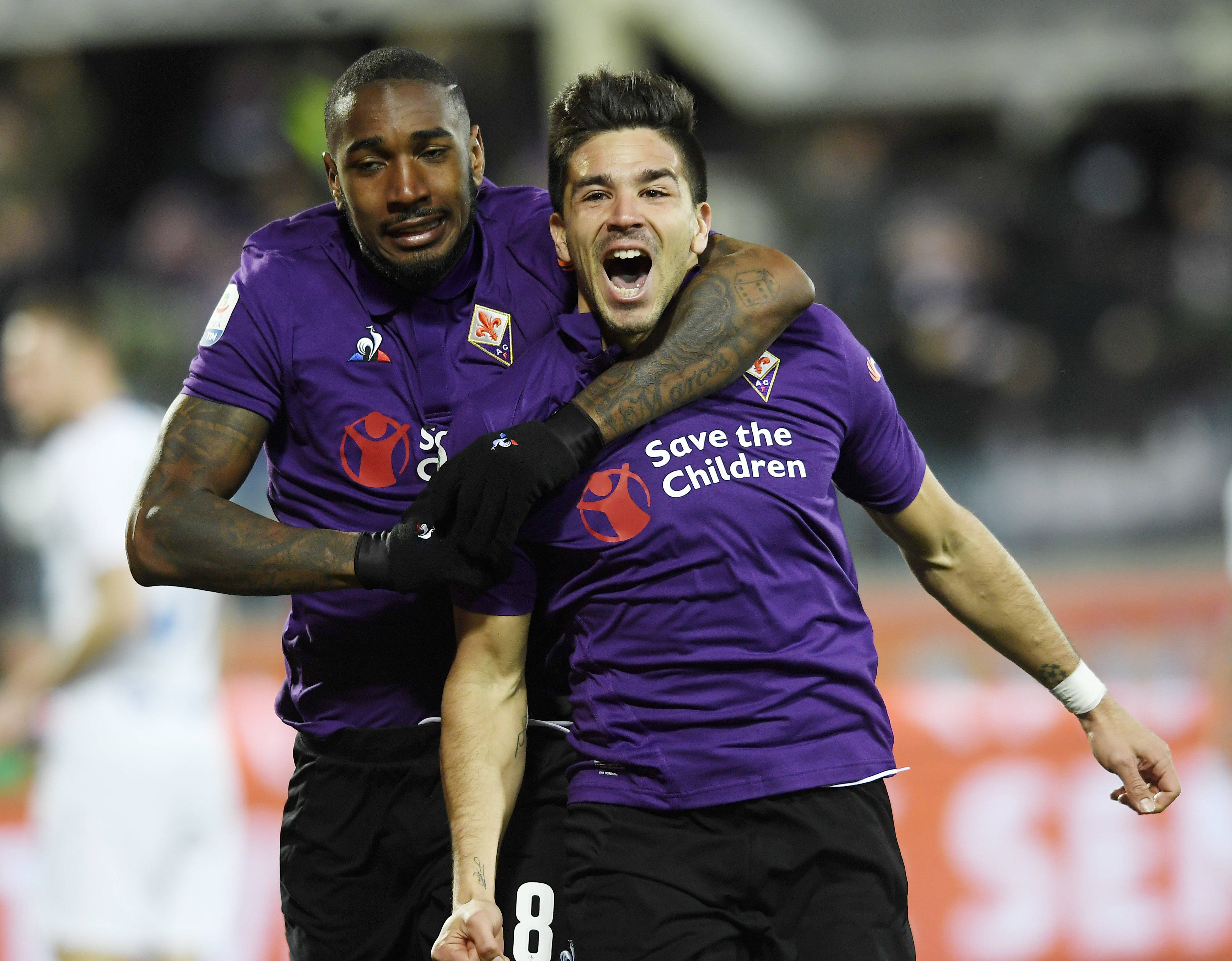 包含佛罗伦萨主场大胜，迅速爬升积分榜的词条