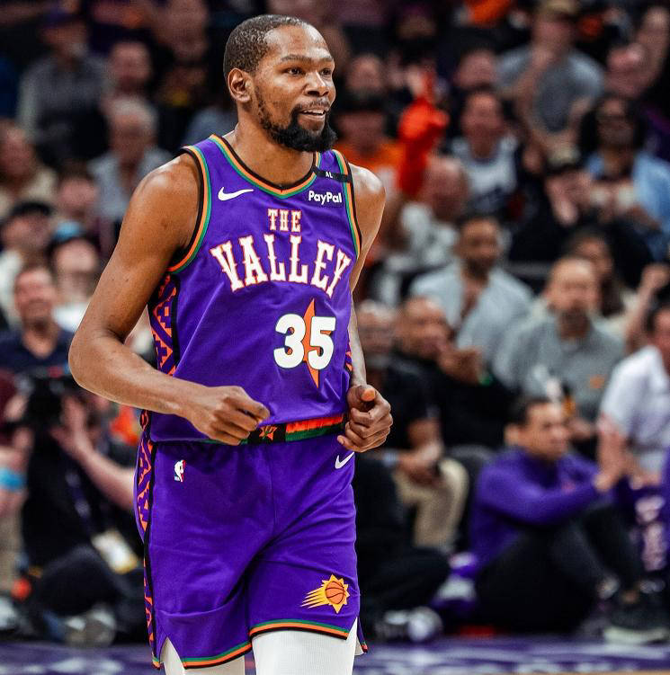 杜兰特陷入低谷，快船连败，助攻爆棚球队命运悬念！