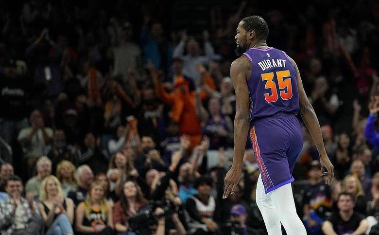 杜兰特赛事官方发布回归赛场新规，勇士争议不断！的简单介绍