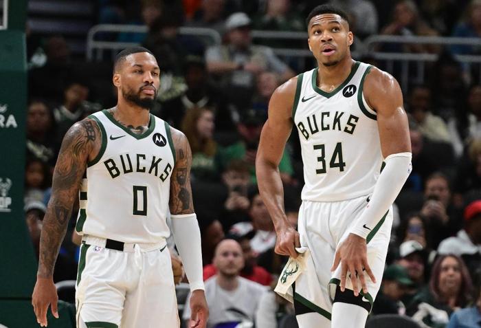 穆古鲁扎重返赛场，重返赛场首场状态出色，雄鹿观众沸腾！的简单介绍